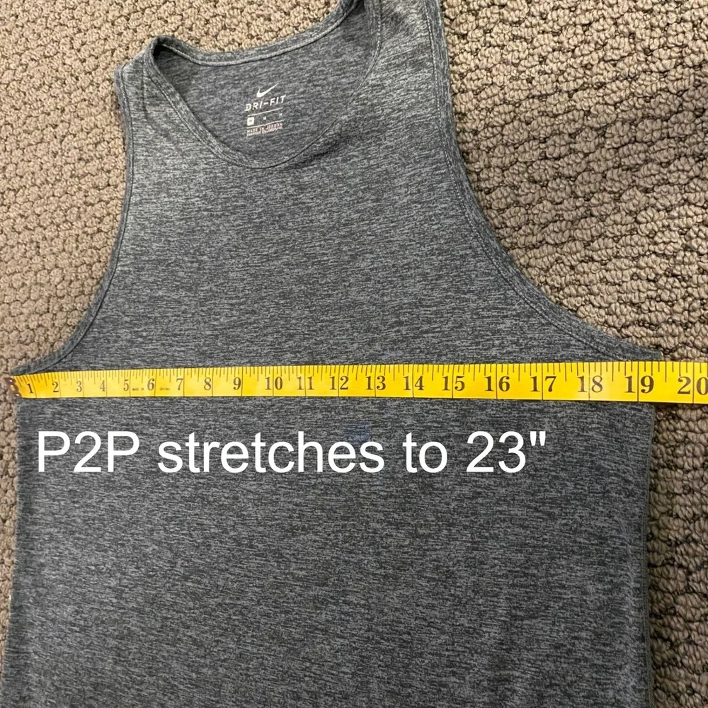NIKE Dri-Fit Tomboy Tank Size M Gray Heathered Knit Muscle Athletic Sporty
